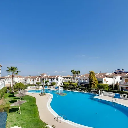 4 Urbanización Parque Mar 4 La Mata (Torrevieja)